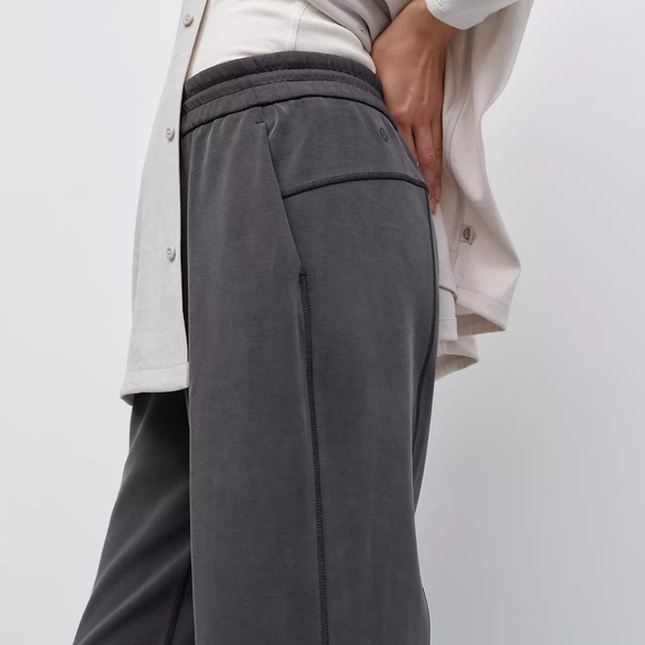 Lululemon Women's Black and Grey Joggers-track Pants Size 6 (26x31.5) - Picture 2 of 14